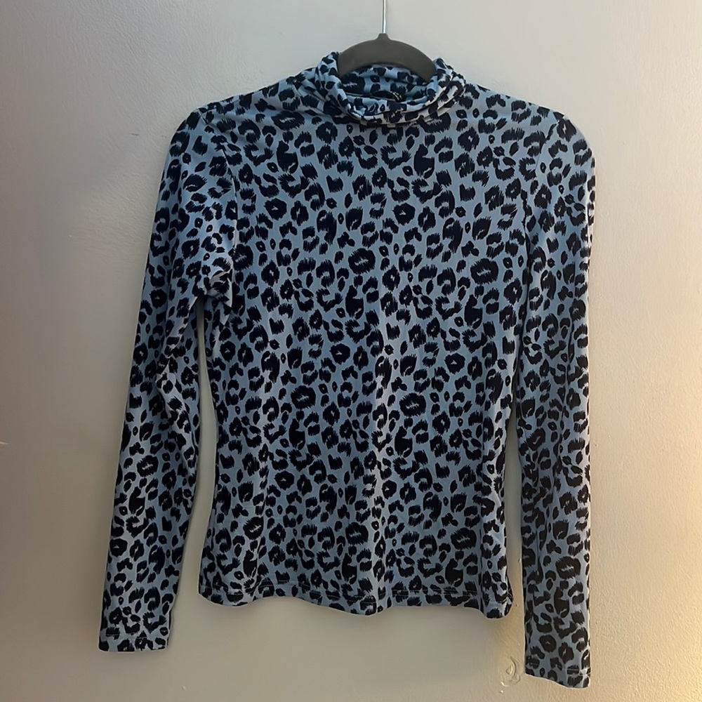 longe sleeve thin soft material